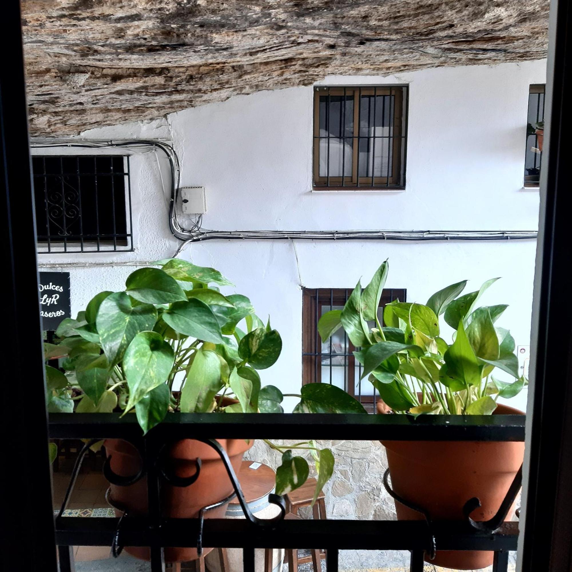 Casa Bajo La Roca Villa Setenil De Las Bodegas Dış mekan fotoğraf
